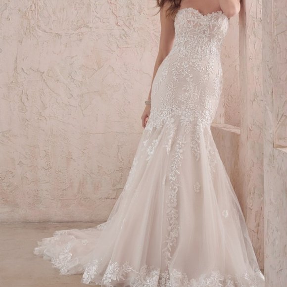 Maggie Sottero Dresses & Skirts - Never Worn Maggie Sottero Lennon Gown